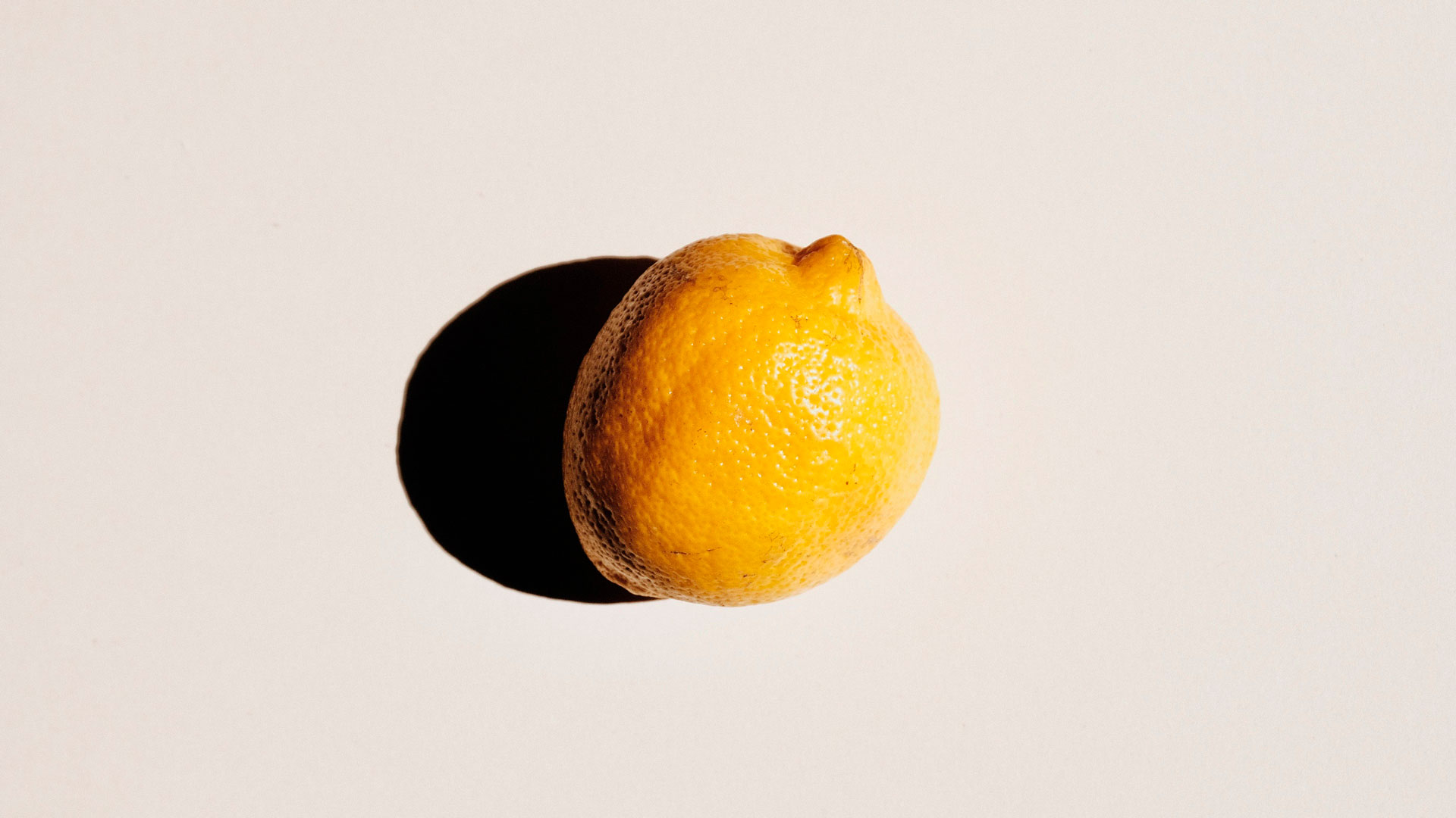 レモンをリアルタイムで描くデジタルイラストメイキングモチーフ/Real Time Drawing a lemon. Digital picture making motif.